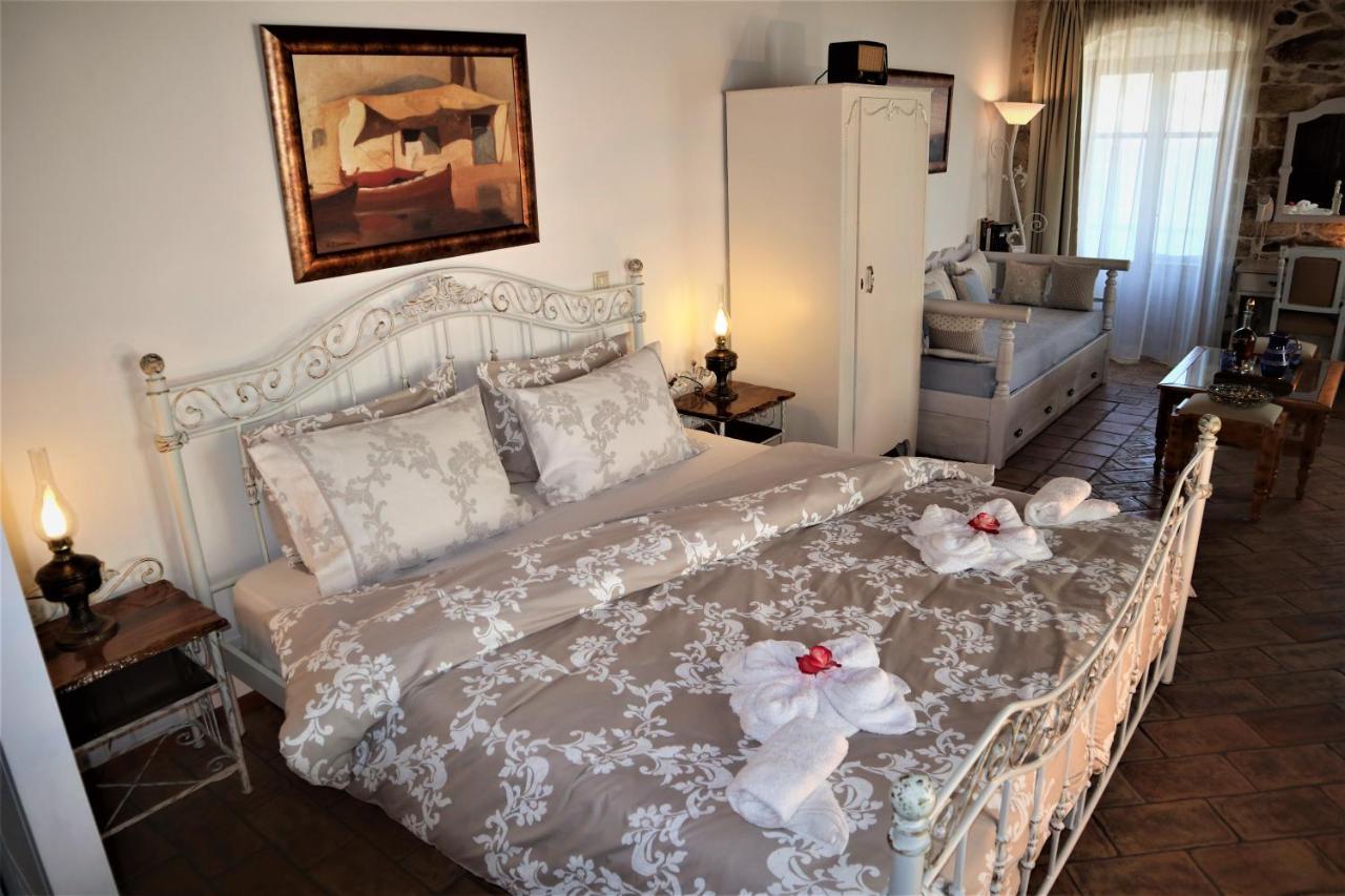 Saint George Valsamitis Superior Apartman Katápola Kültér fotó